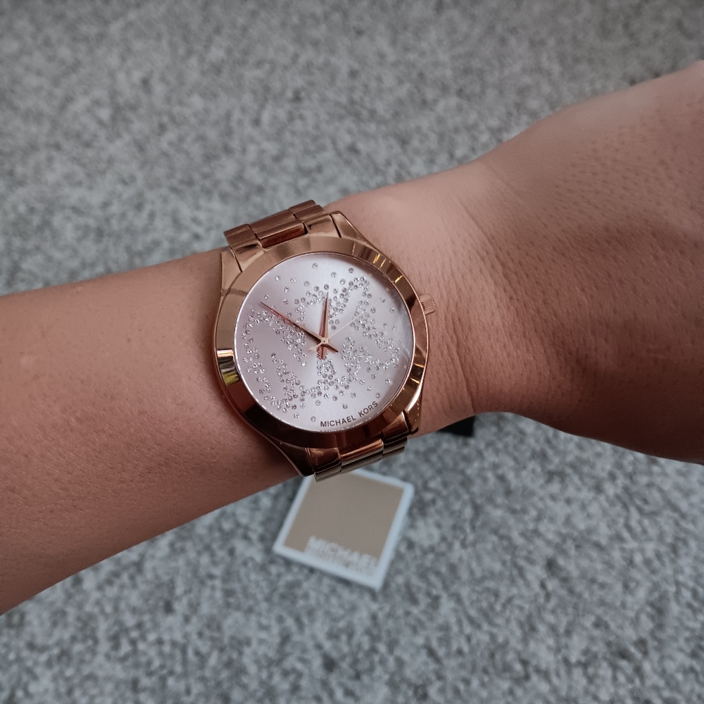 RARE! Michael Kors Rose Gold Slim Runway Watch - Picture 6 of 12